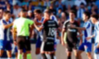 Arbitragem sob alta pressão antes do clássico