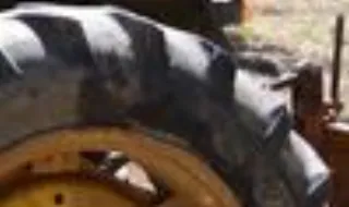 Idoso morre debaixo de um trator em Valpaços