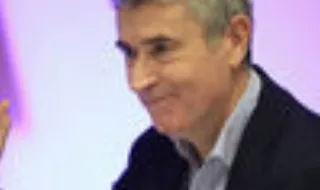 Líder do PS acusa Montenegro de tentar branquear caos nos exames nacionais