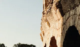 Verona elimina Cagliari e apanha a Roma