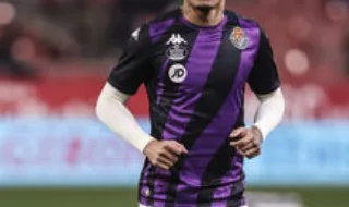 Antigo avançado do Valencia é hipótese para o E. Amadora