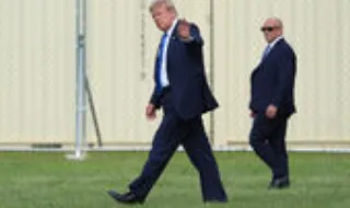 Trump diz que vai encher reserva norte-americana com petróleo venezuelano
