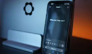 Chatbots de IA estão mais seguros mas ainda falham num ponto sensível: o suicídio como “ficção”