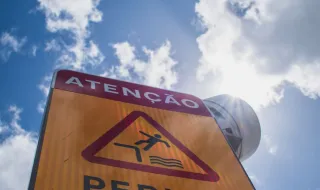 Atenção a estas estradas no Algarve: há radares fixos que multam e convém saber onde ficam