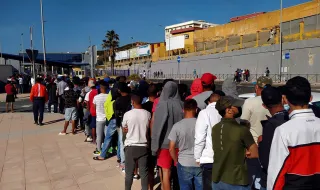 Habitante de Ceuta voltaram à rua e governo de Espanha pede reforço da Frontex e Europol
