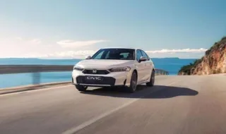 El Honda Civic híbrido estrena un cambio simulado de ocho marchas
