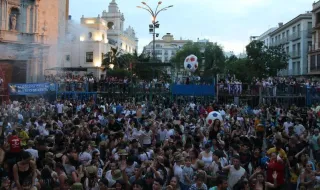 Burriana descorcha las fiestas de la Misericòrdia con la entrada de peñas y l’Esclafit