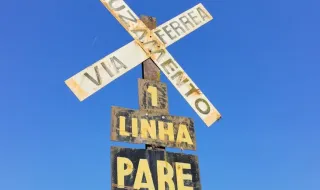 Quatro feridos graves após colisão entre pesado e dois ligeiros nos IC8