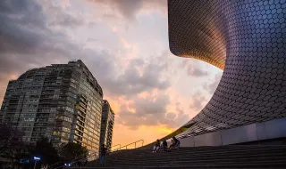México prevê corte de 70% de ajuda financeira a Pemex, em meio a risco de perder grau de investimento