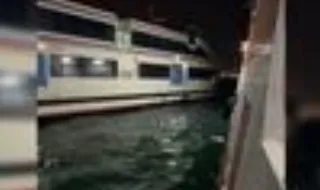 Ferry à deriva embate em pontão no rio Tejo e faz dois feridos