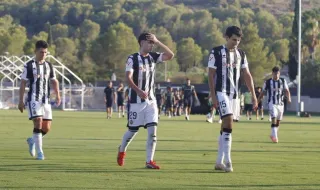Mercado | José Albert se marcha cedido al Zamora y el CD Castellón libera un dorsal