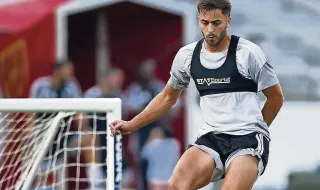 El Karouani, seguido por vários clubes, quer o Benfica