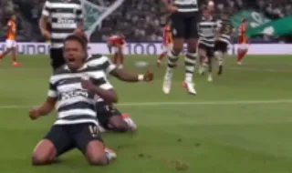 Geny Catamo aproveitou hesitação, impôs o físico e atirou a contar: o golo do empate do Sporting