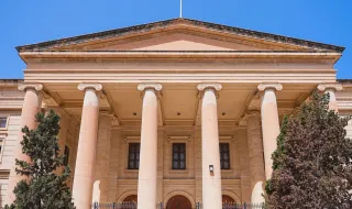 Tribunal de Malta absolve empresário do homicídio de uma jornalista