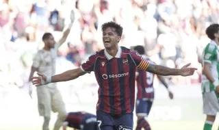 Fiesta goleadora del Levante para noquear al Betis