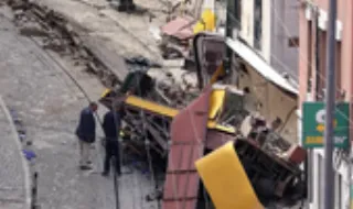 Memorial às vítimas do Elevador da Glória será inaugurado na quinta-feira, um ano depois da tragédia em Lisboa