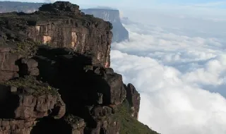 Flávio desembarca em Roraima em meio a guerra entre candidatos do PL que dividirão seu palanque
