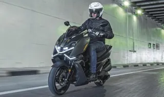 ¿Se puede circular por el arcén en moto? La DGT aclara los requisitos y límites de la nueva normativa