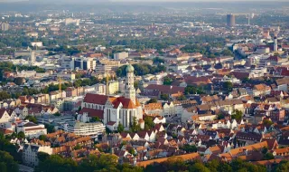 Augsburgo lidera na Alemanha