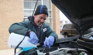 ¿Cada cuántos kilómetros debes de cambiar el líquido refrigerante del coche?