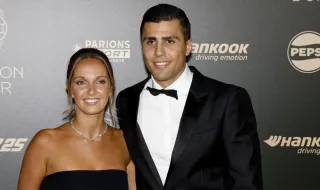 Laura Iglesias, pareja de Rodri Hernández, recuerda cómo se conocieron en Castellón: "Me dijo: 'Novata, recógeme la bandeja'. Se la recogí a todos menos a él"