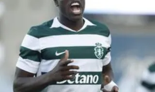 Issa Doumbia está nos pré-convocados de Itália