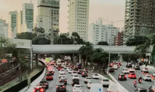 Tempo no trânsito pode afetar bem-estar físico e emocional