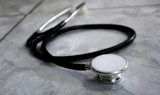 Após uso de agulhas compartilhadas, escola no Recreio recebe equipe de saúde; entenda o caso