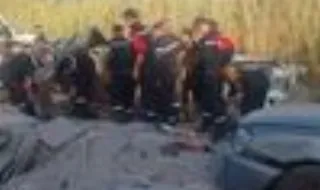 Choque em cadeia provoca dez mortos no leste da Argélia