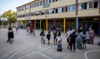 Padres afectados por la eliminación del programa de lengua árabe en Aragón critican la medida del Gobierno: "Están perjudicando a nuestros hijos"