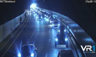 Acidente agrava congestionamento já provocado por obras na VR1