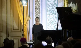 Pianista Maria João Pires anuncia academia online