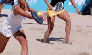 Débora Madile e Victoria Ribeiro eliminadas nos 'oitavos' do Campeonato do Mundo de Ténis de Praia