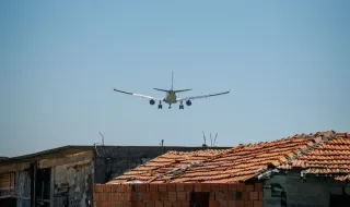 UE envia avião humanitário para o Nepal com 82 toneladas de bens essenciais