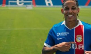 André Vidigal pode surgir no lado direito do ataque do Alverca no jogo com o Santa Clara