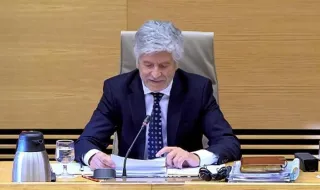 Marlaska: "Permanecen en Ceuta alrededor de 5.000 personas migrantes"