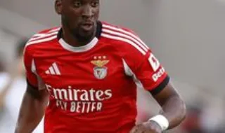 Lukebakio não sai do Benfica: estrutura segura o internacional belga