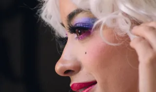 Dolly Parton quis submeter‑se a tratamento experimental contra o cancro, revela irmã