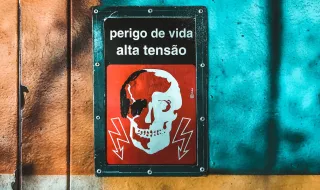 Tensão aumenta no Médio Oriente: Irão retalia após ataques dos EUA e desafia ameaça de Trump de um ataque "muito mais forte"