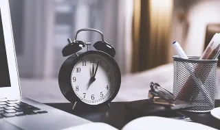 Diminuiu o prazo para considerar um pagamento em atraso. Saiba o que muda
