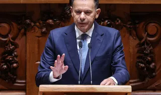 Moção do Chega chumbada: oposição critica Governo e Luís Montenegro rejeita "política do pessimismo"