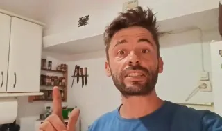 Así ha logrado Sebastián comprar una casa con 1.000 m² sin hipoteca ni ahorros: "El terreno no me costó casi nada y lo fui pagando poco a poco"