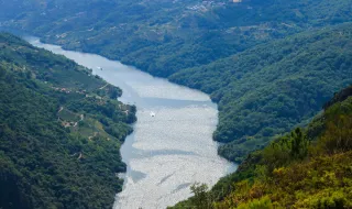 Conhecer as ribeiras de Veiros a bordo de kayacs
