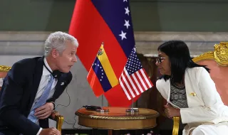 Secretário da Energia norte-americano diz que EUA não querem "roubar o petróleo venezuelano"