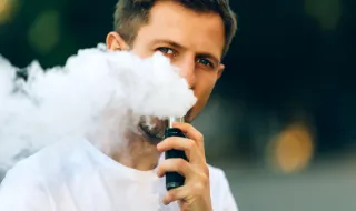 Vaping é mesmo o melhor que há para deixar de fumar, diz estudo — com muitos “mas”