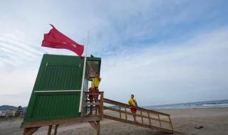 Verano 'movido' para los vigilantes de la playa de Castelló: 57 actuaciones y 286 curas y estarán operativos hasta el 30 de septiembre