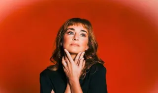 Rita Redshoes anuncia álbum composto unicamente por mulheres: “Fala” tem originais de A Garota Não, Márcia ou Mafalda Veiga