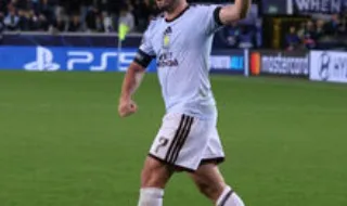 Aston Villa e AEK vencem no arranque da Liga dos Campeões