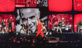 Robbie Williams: "Como descreveria o público português? Um abraço enorme e caloroso"