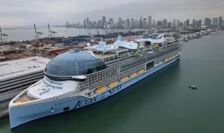 Impacto ambiental: los cruceros han doblado su tamaño desde 2000, y en 2050 serán 8 veces más grandes que el 'Titanic'